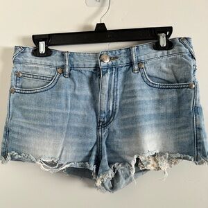 FREE PEOPLE | Denim Shorts w/ Vintage Floral Peek-A-Boo Pockets | size 27